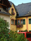 Staffelter Hof - links (sept 2011)