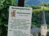 Weinlehrpfad - Infobord Gewürztraminer, kerk en Mosel (aug 2011)
